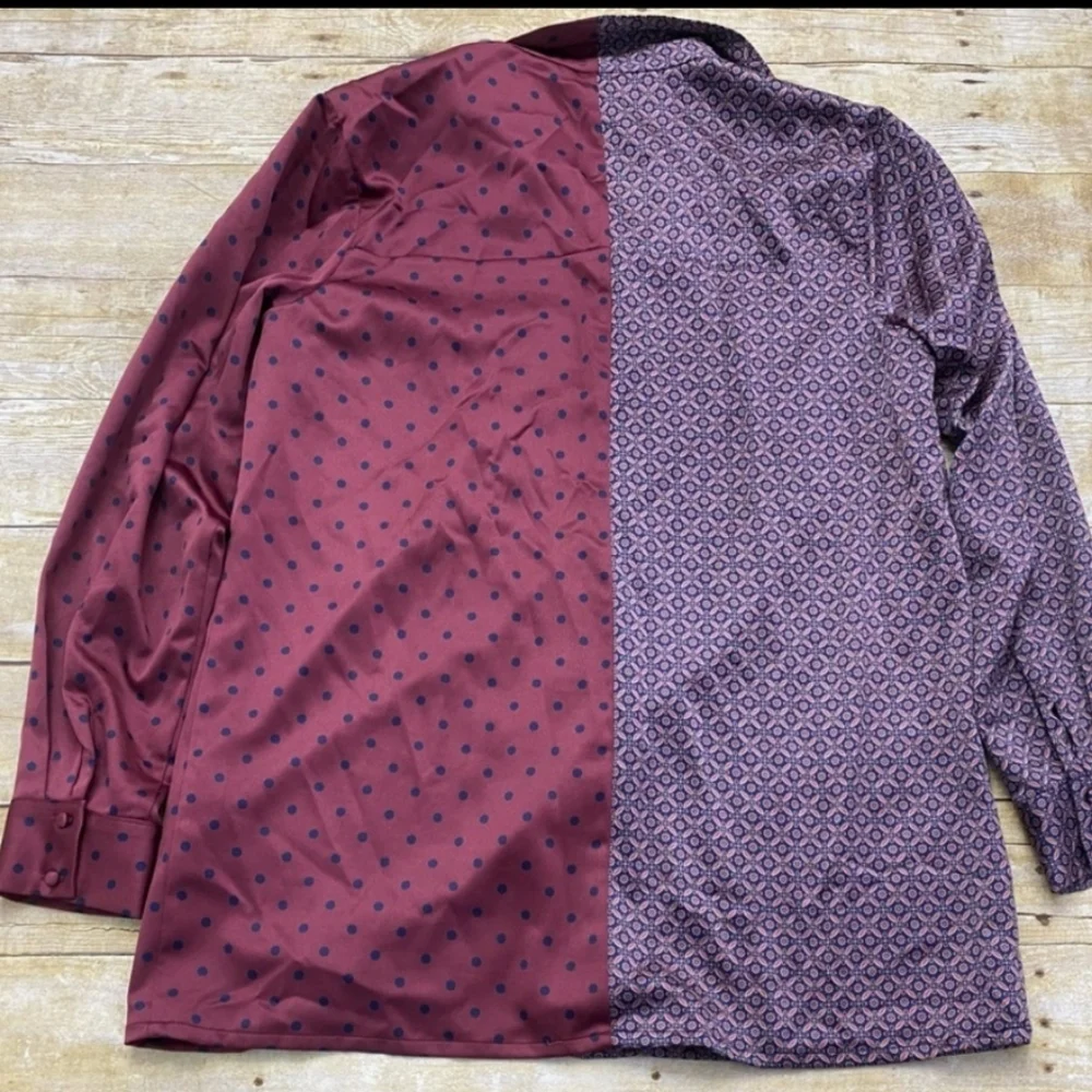 NWOT HOUSE OF HARLOW BUTTON UP - Picture 4 of 4